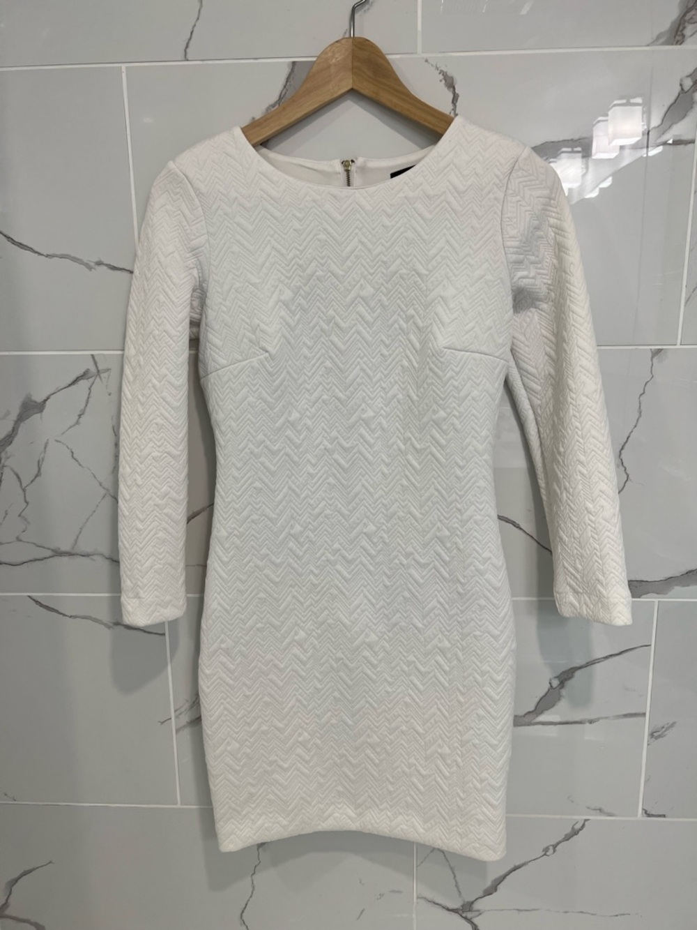 Dynamite White Textured Dress Size Small. Has Stretch. Cocktail Dress. Corporate